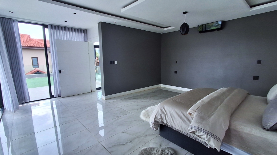 6 Bedroom Property for Sale in The Islands Estates North West